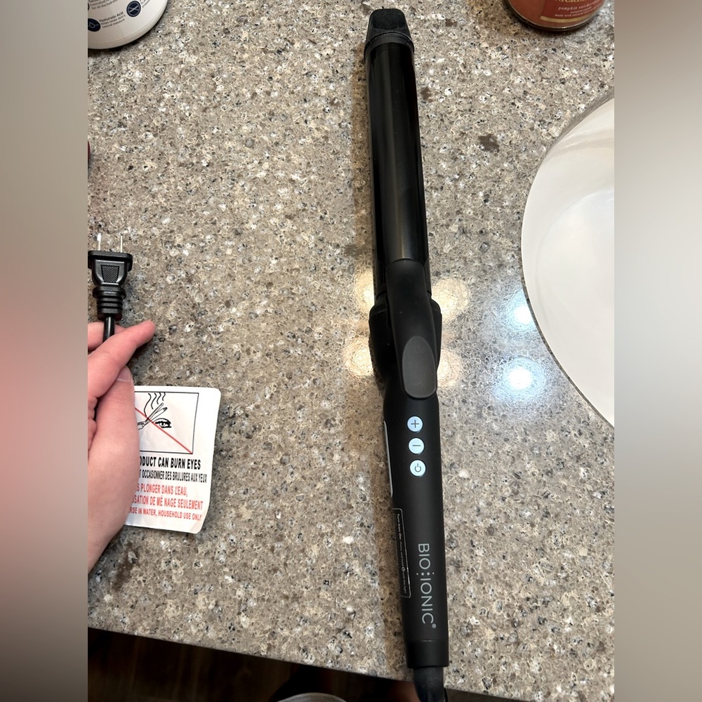 Bio Ionic 1.25” Long Barrel Pro Curling Iron